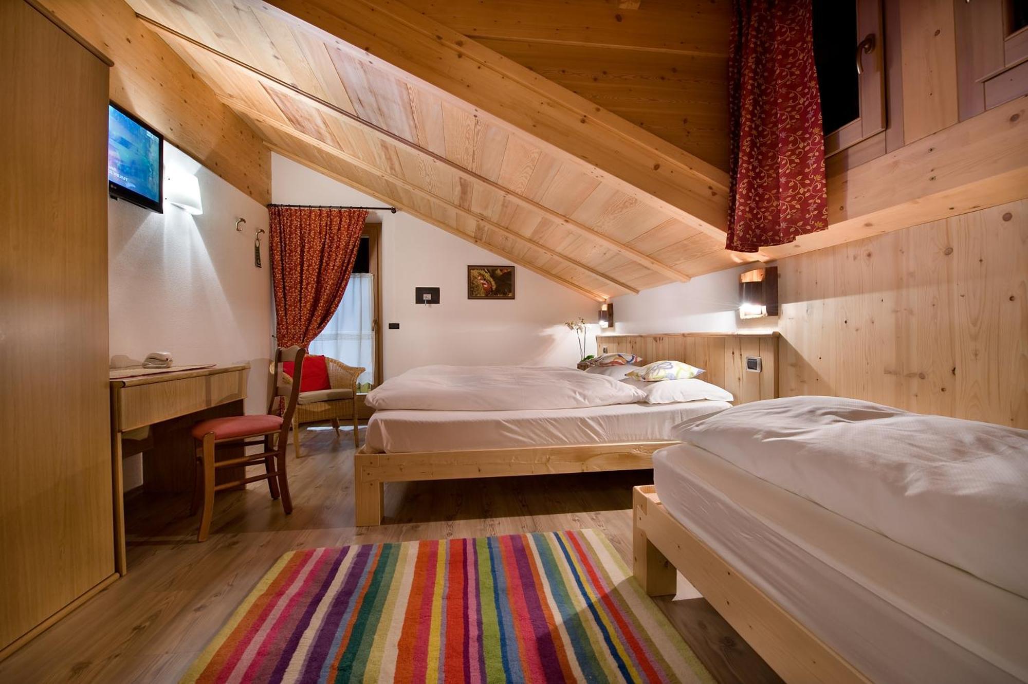 ליביניו Hotel Alegra מראה חיצוני תמונה