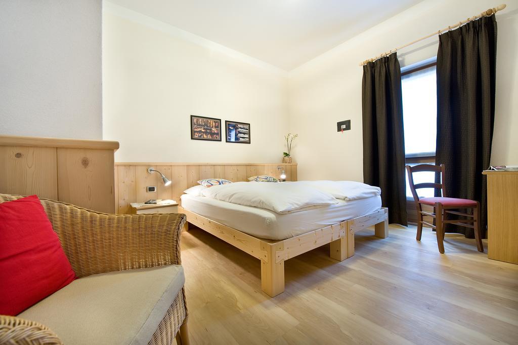 ליביניו Hotel Alegra מראה חיצוני תמונה